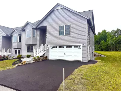 Exterior - 3 Connor Ct # B, Epping, NH 03042 photo 2 of 6
