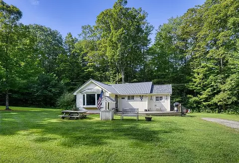 Exterior - 552 Valley Rd, Walpole, NH 03608 photo 3 of 9