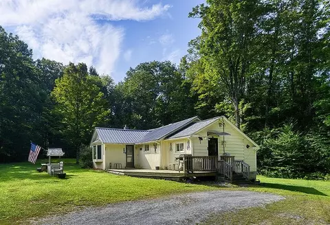 Exterior - 552 Valley Rd, Walpole, NH 03608 photo 5 of 9
