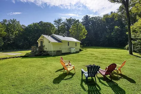 Exterior - 552 Valley Rd, Walpole, NH 03608 photo 6 of 9