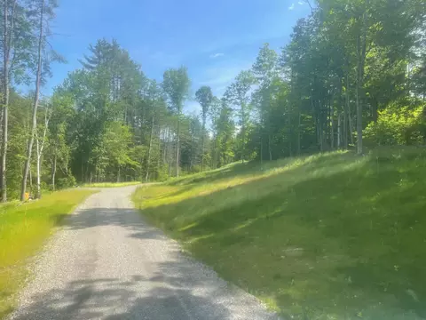 932 Middle Rd, Dummerston, VT 05301 photo 10