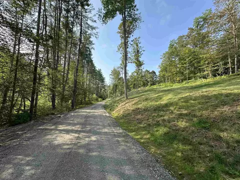 932 Middle Rd, Dummerston, VT 05301 photo 29