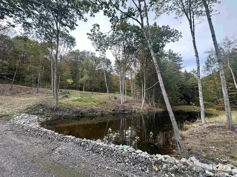 932 Middle Rd, Dummerston, VT 05301 photo 2