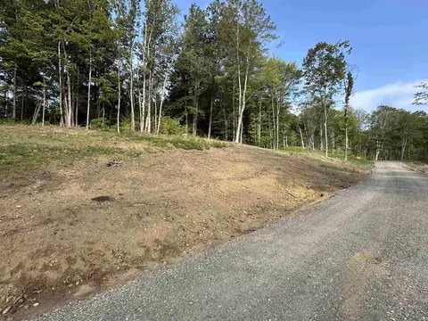 932 Middle Rd, Dummerston, VT 05301 photo 25