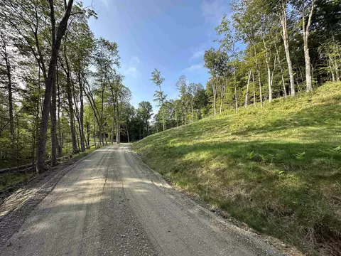 932 Middle Rd, Dummerston, VT 05301 photo 26