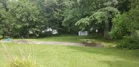 420 Burgess Rd, Bennington, VT 05201