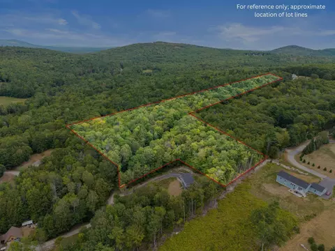 28 Sky Ln, Wolfeboro, NH 03894