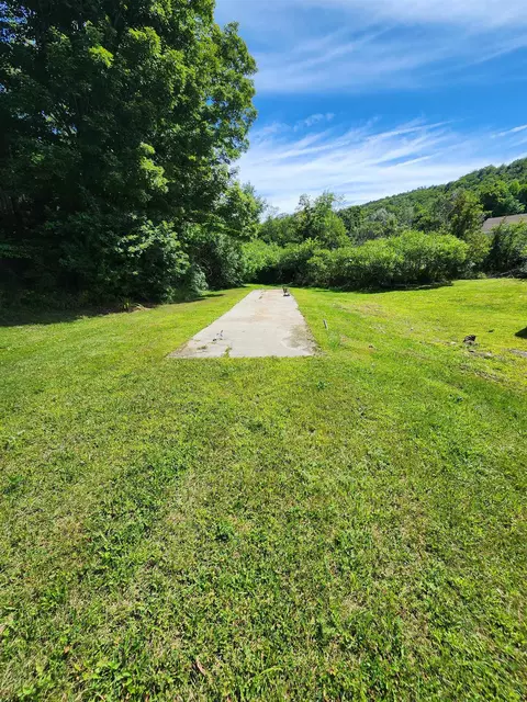 77 School St, Marshfield, VT 05658 photo 9