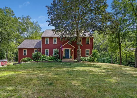 21 Lovell Rd, Stratham, NH 03885