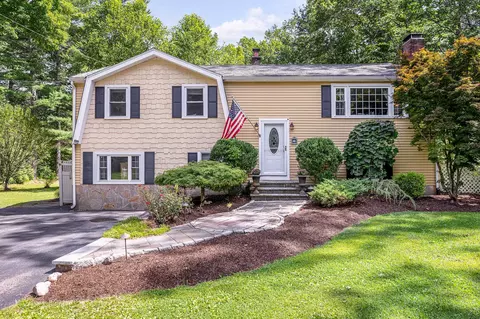 48 Kendall Pond Rd, Windham, NH 03087