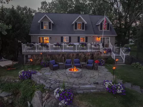 480 Lakeview Dr, North Hero, VT 05474