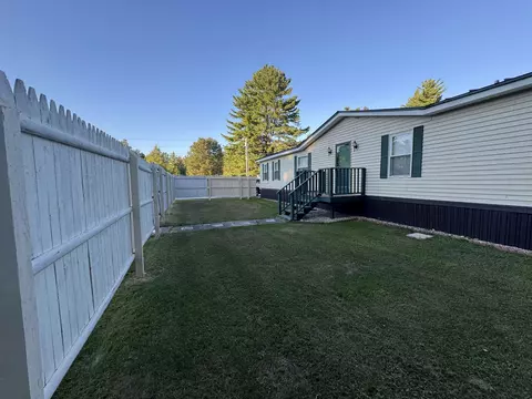 133 Otterview Dr, Clarendon, VT 05759