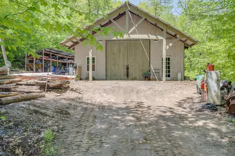 79 Summit Dr, New Boston, NH 03070