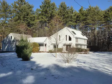 65 Westwind Dr, Conway, NH 03860