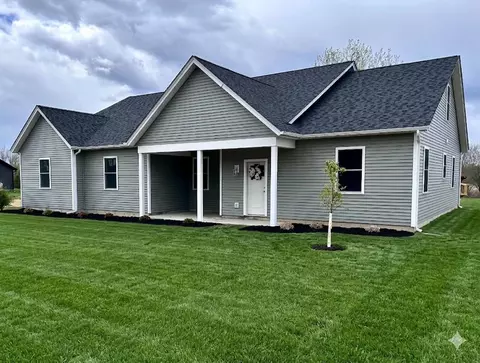 52 E Olive St, Grand Isle, VT 05458