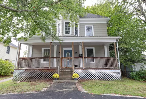 892 Beech St, Manchester, NH 03104
