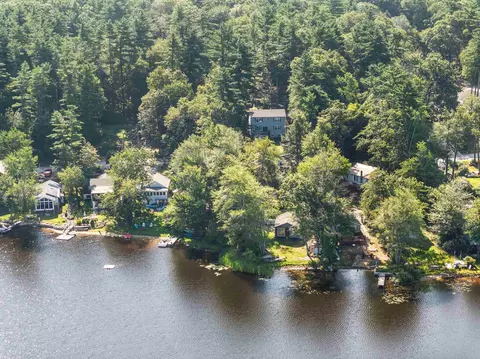16 Old Manchester Rd, Raymond, NH 03077 - Movoto