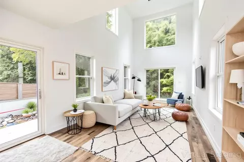 27 Island St, Wilton, NH 03086