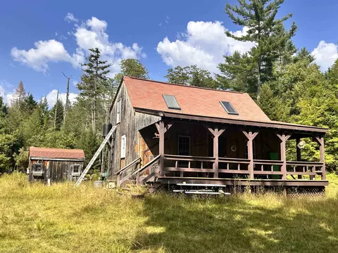 432 Glover Rd, Groton, VT 05046