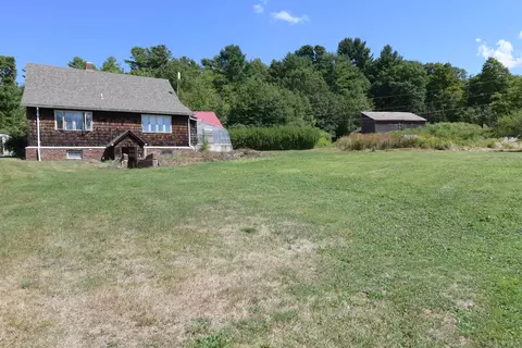 12 Woodridge Rd, Colchester, VT 05446