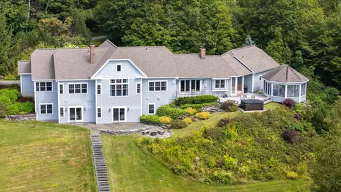 2508 Robinson Springs Rd, Stowe, VT 05672