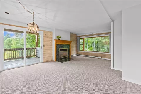 230 Mountainside Dr #D203, Stowe, VT 05672