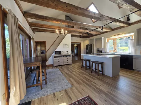 1065 Higgins Hill Rd, Saint Johnsbury, VT 05819