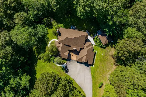 932 Mcnamara Rd, Dorset, VT 05251