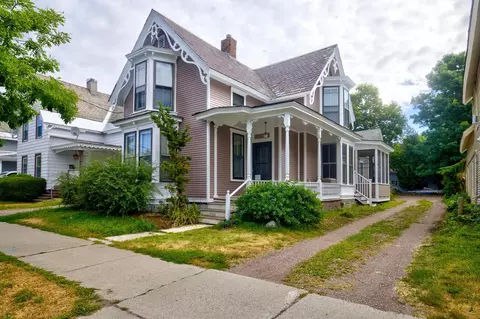 42 Elmwood Ave, Burlington, VT 05401
