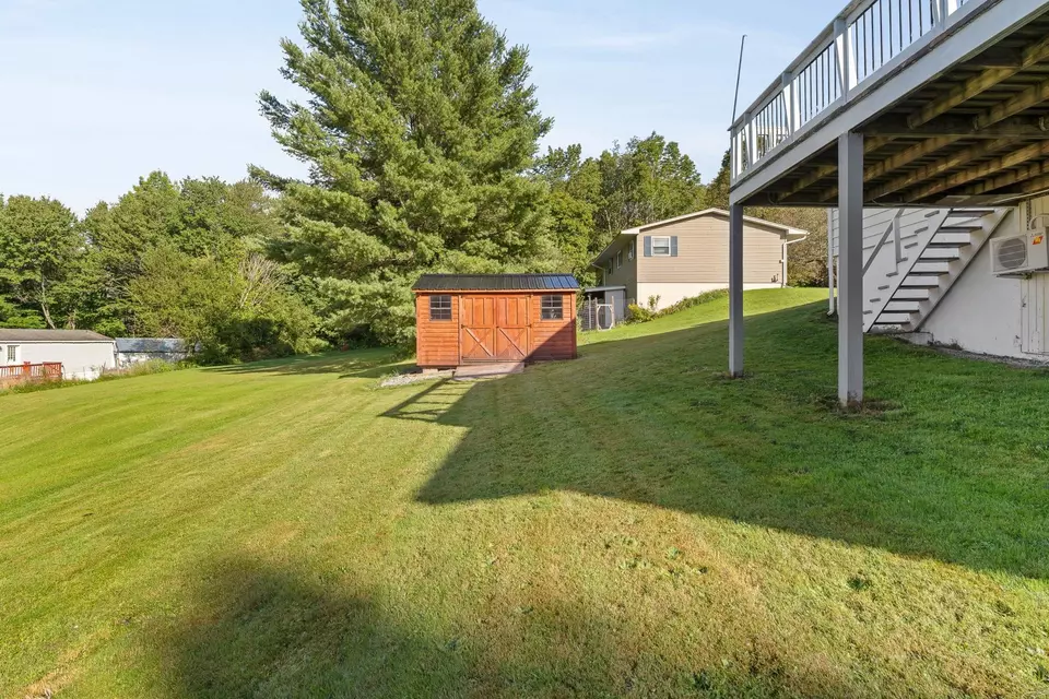 Exterior - 7 Panther Dr, Orange, VT 05641 photo 10 of 11