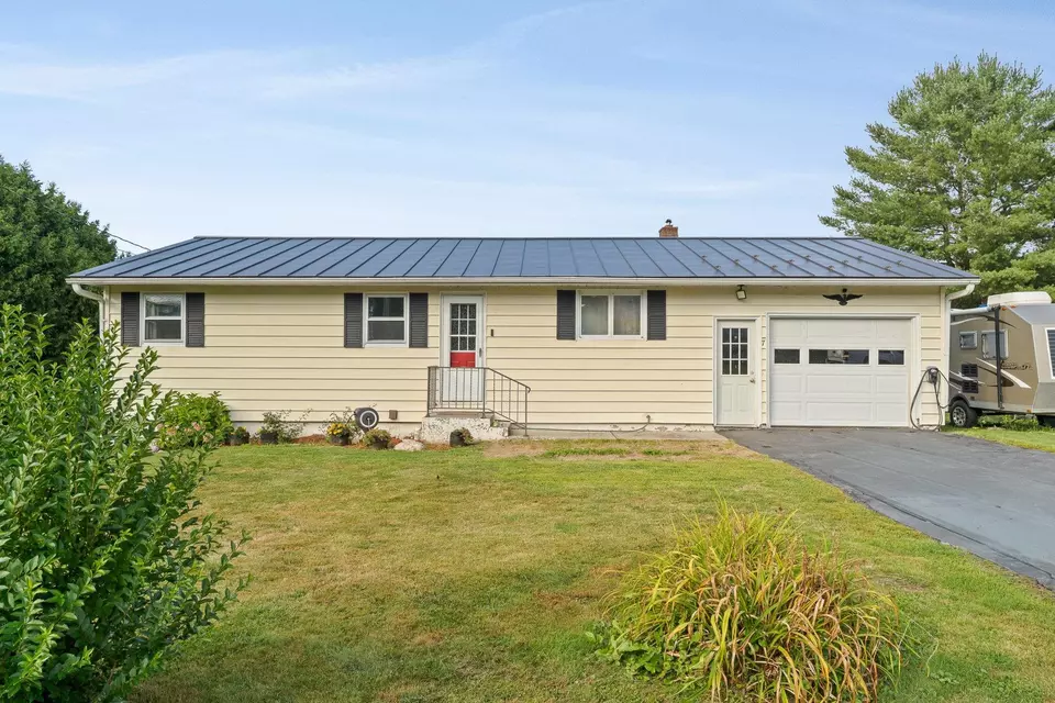 Exterior - 7 Panther Dr, Orange, VT 05641 photo 1 of 11