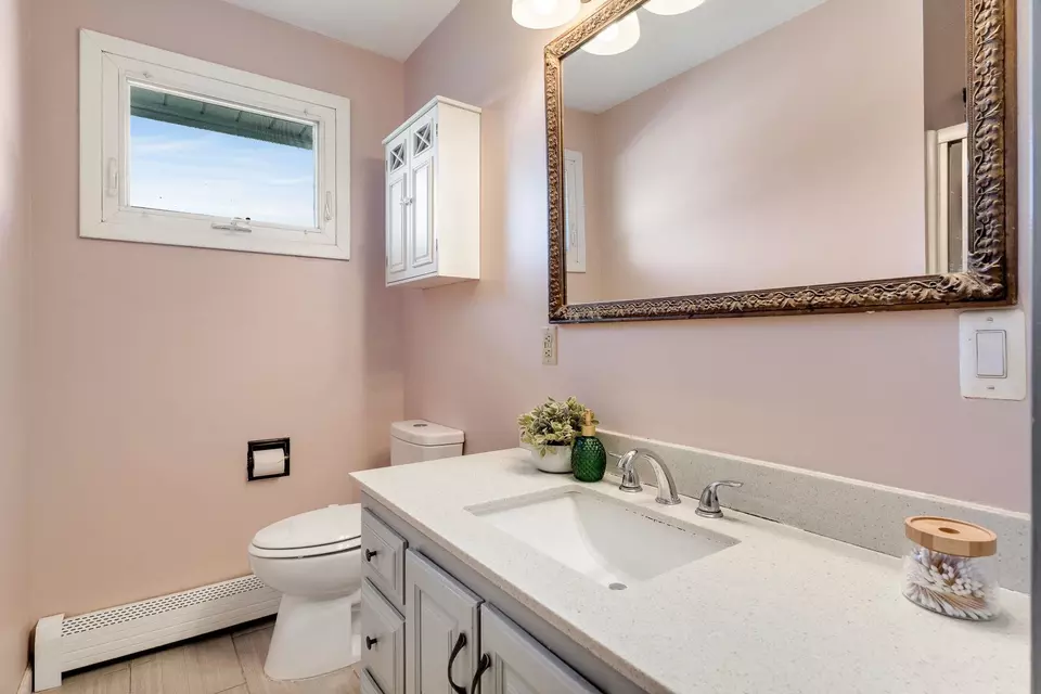 Bath - 7 Panther Dr, Orange, VT 05641 photo 1 of 4