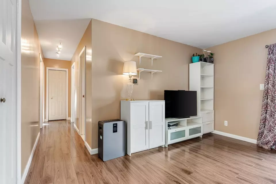 Entry Way - 7 Panther Dr, Orange, VT 05641 photo 2 of 3