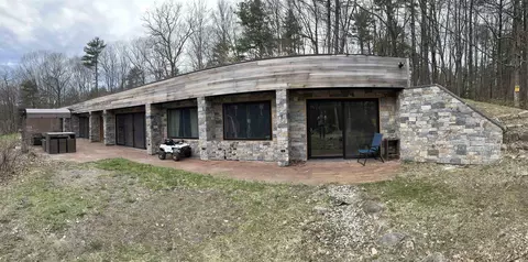 110 Stephen Dr, Goffstown, NH 03045
