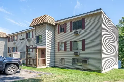 9 Treetop Cir #15, Laconia, NH 03246
