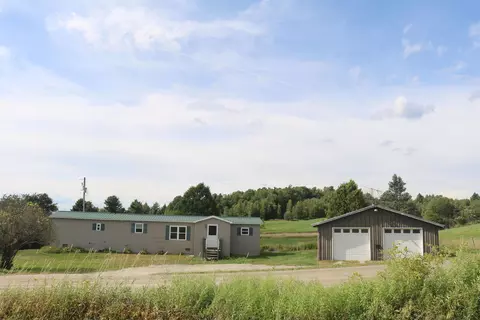1093 Grange Hall Rd, Enosburg, VT 05450