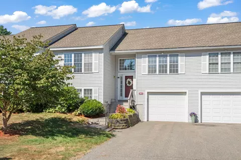 34 Norfolk St, Hampstead, NH 03841