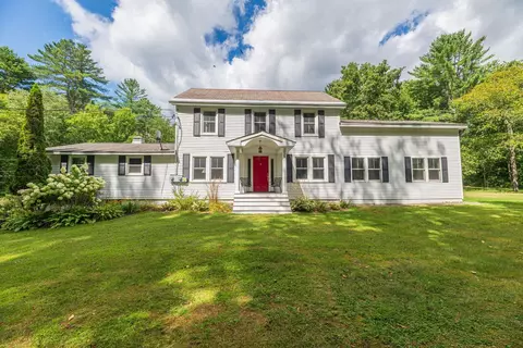 6265 Vt Route 7a, Sunderland, VT 05250