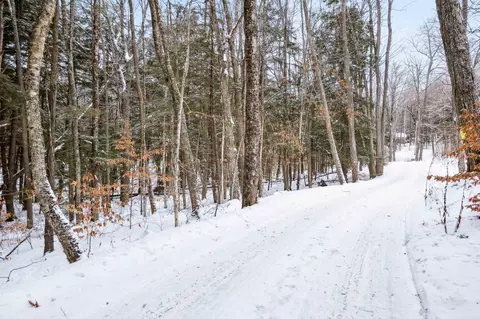 933 Gage Rd, Tunbridge, VT 05077