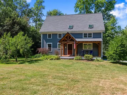 588 Round Barn Rd, Ferrisburgh, VT 05456