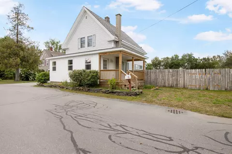 3 Pleasant St, Northumberland, NH 03582
