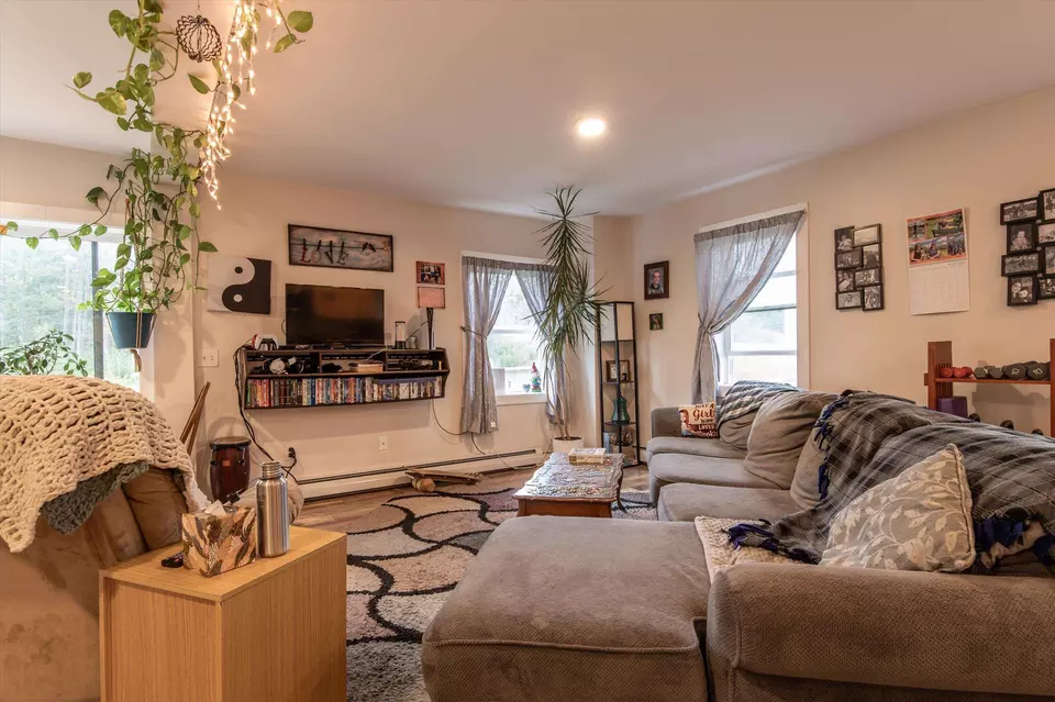Living - 77 Belmont Rd, Mount Holly, VT 05758 photo 1 of 3