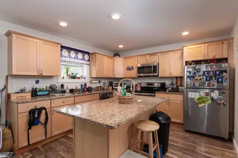 Kitchen - 77 Belmont Rd, Mount Holly, VT 05758 photo 1 of 2