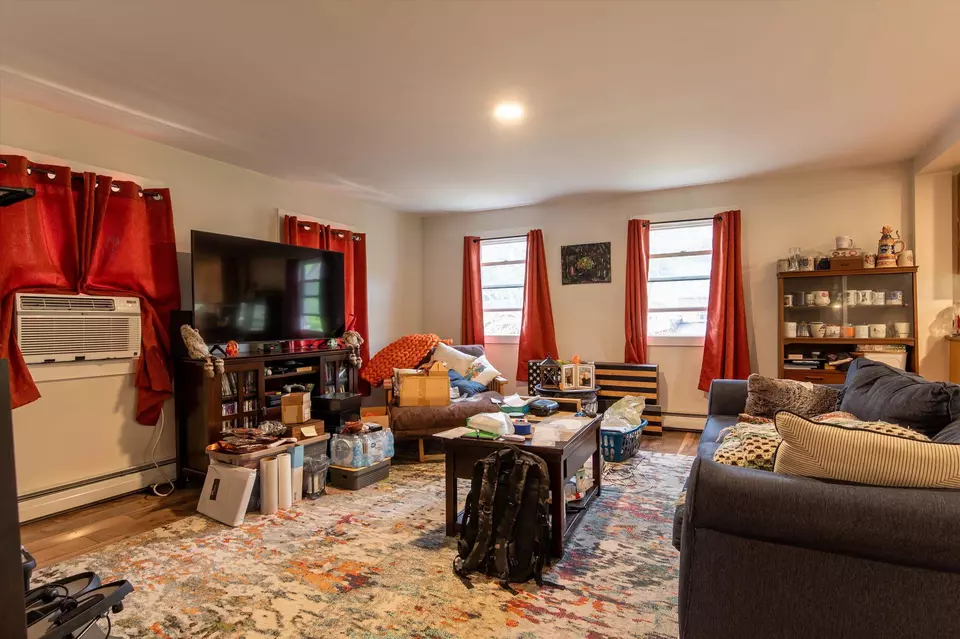 Living - 77 Belmont Rd, Mount Holly, VT 05758 photo 3 of 3