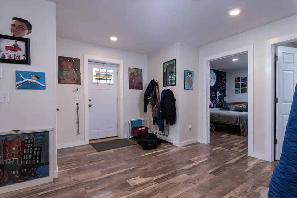 Entry Way - 77 Belmont Rd, Mount Holly, VT 05758 photo 1 of 4