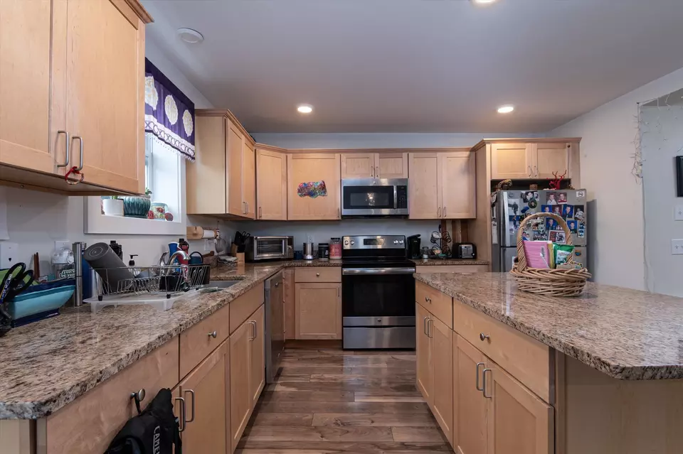 Kitchen - 77 Belmont Rd, Mount Holly, VT 05758 photo 2 of 2