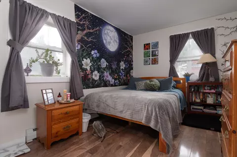 Bedroom - 77 Belmont Rd, Mount Holly, VT 05758 photo 1 of 6