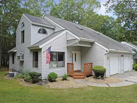 1 Balsam Ct, Atkinson, NH 03811