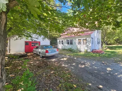 16 Dore St, Ossipee, NH 03814