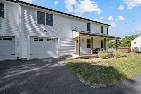17 B Page Rd, Kingston, NH 03848